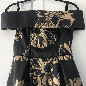 Nicole Miller, Black & Metallic gold, brocade gown